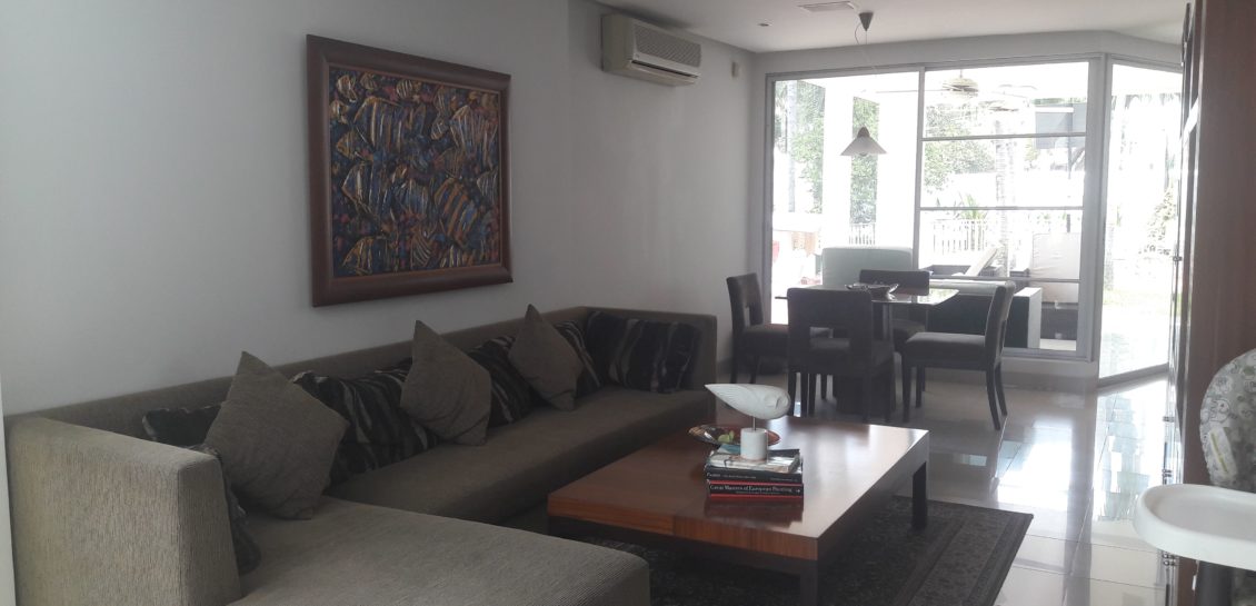 VENDO CASA EN EXCELENTE URBANIZACION KM 8 SAMBORONDON