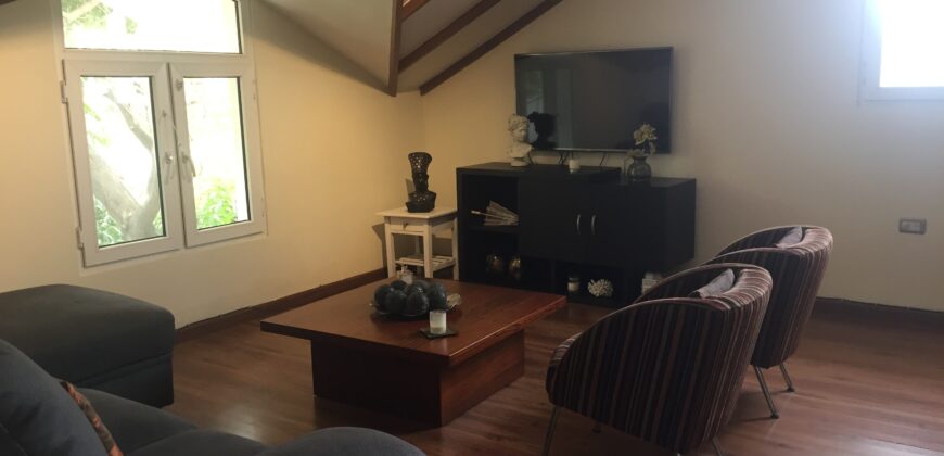 Los Ceibos departamento amoblado estilo inglés