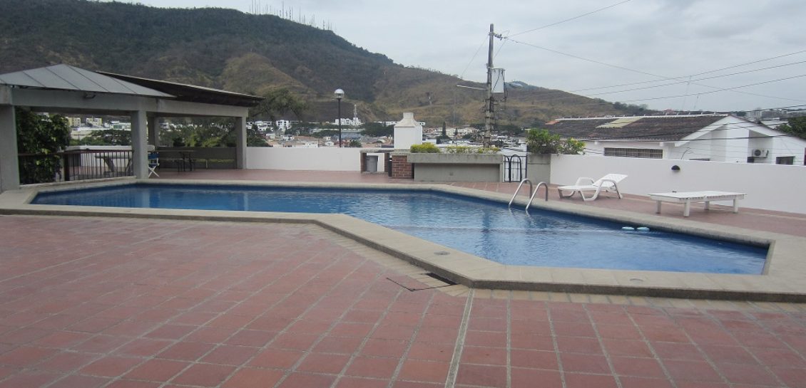 Los Ceibos – Vendo Departamento Planta Baja con Patio