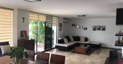 Los Ceibos – Vendo Departamento Planta Baja con Patio