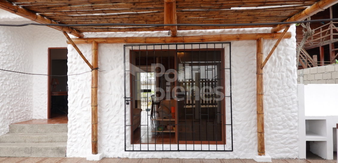 En Venta / Ayangue casa al pie del Mar