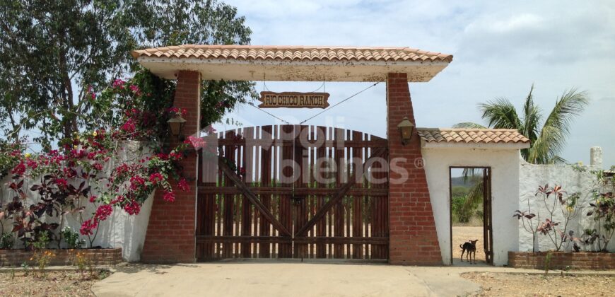 En Venta Finca vía Zafando entrada Cerecita 15 Has.