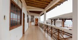 Vendo Casa  Tipo Hostal al pie del Mar en Chanduy con 9 habitaciones