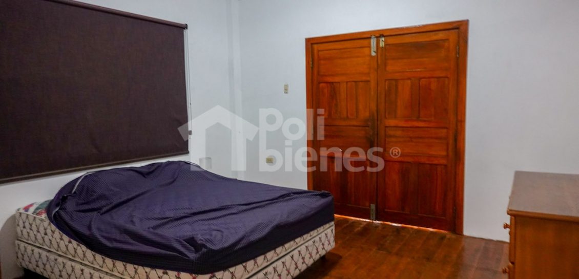 Vendo Casa  Tipo Hostal al pie del Mar en Chanduy con 9 habitaciones