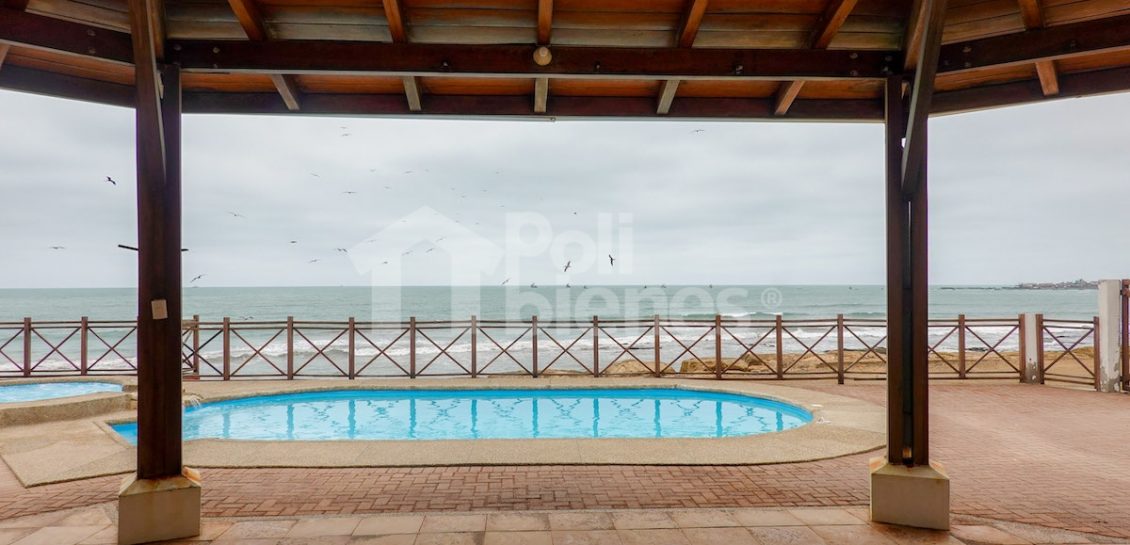 Vendo Casa  Tipo Hostal al pie del Mar en Chanduy con 9 habitaciones