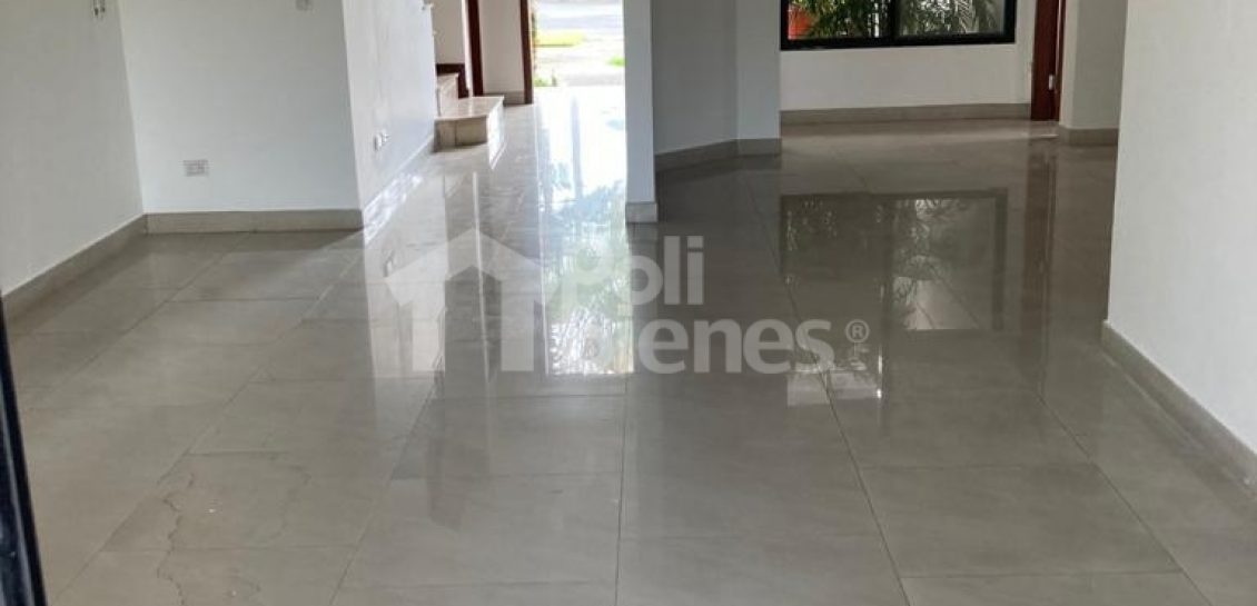 🌟Alquilo amplia y cómoda casa en Samborondón km 8,5 . – Disponibilidad Inmediata