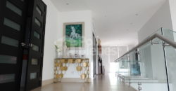 Hermosa casa de diseño en Isla Mocolí