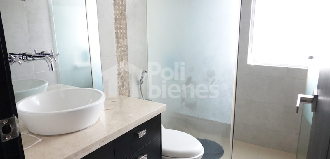 Hermosa casa de diseño en Isla Mocolí