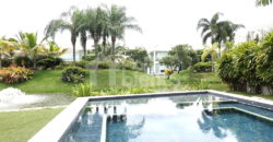Hermosa casa de diseño en Isla Mocolí
