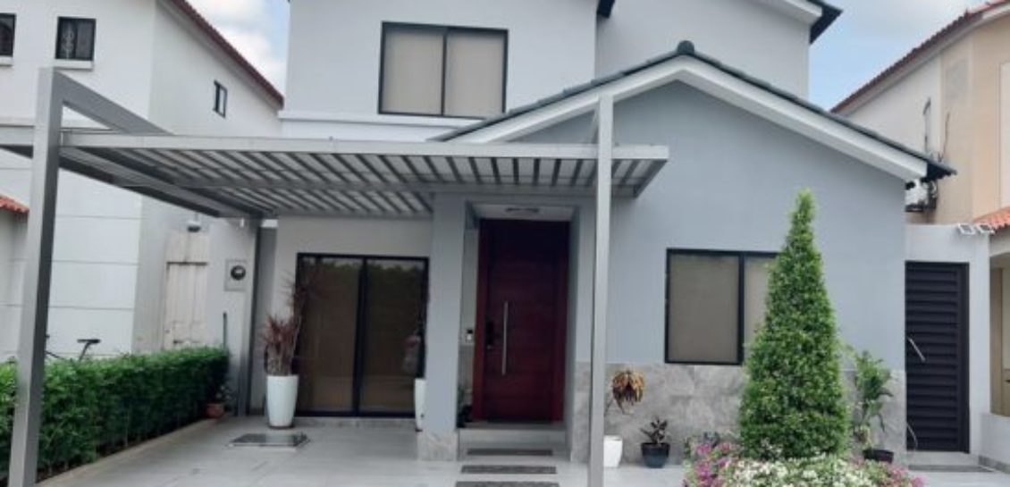 ELEGANTE E IMPECABLE CASA EN VENTA – CIUDAD CELESTE