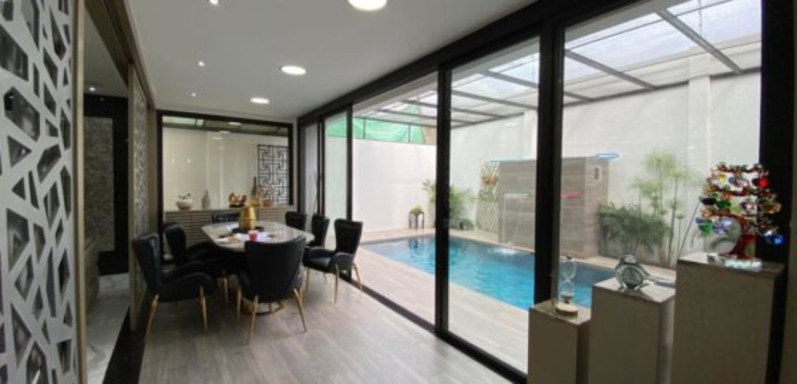 Ciudad Celeste, La Arboletta, Casa de Venta Estilo Moderno.