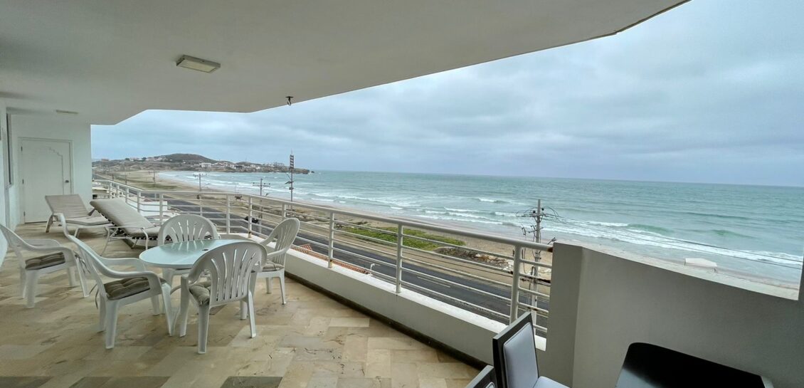 Punta Carnero, departamento de venta frente al mar