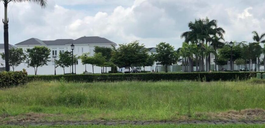 Construye y Personaliza Tu Nueva Casa en La Mejor Urbanizacion con Vista Al Lago