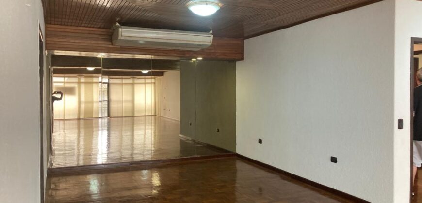 EN VENTA HERMOSO Y AMPLIO DEPARTAMENTO – ZONA RESIDENCIAL LOMAS DE URDESA