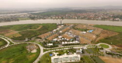 Isla Mocolí terreno con vista al río