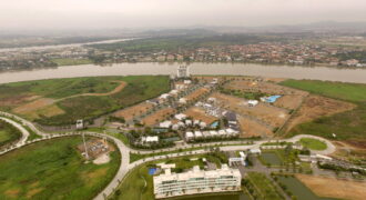Isla Mocolí terreno con vista al río