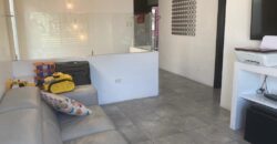 Vendo en primeros kms de Samborondón casa de 3 dormitorios remodelada completamente con muy buen gusto