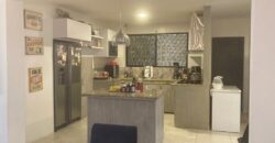 Vendo en primeros kms de Samborondón casa de 3 dormitorios remodelada completamente con muy buen gusto