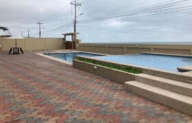 Amplio Departamento en Punta Carnero con Piscina y vista al mar!