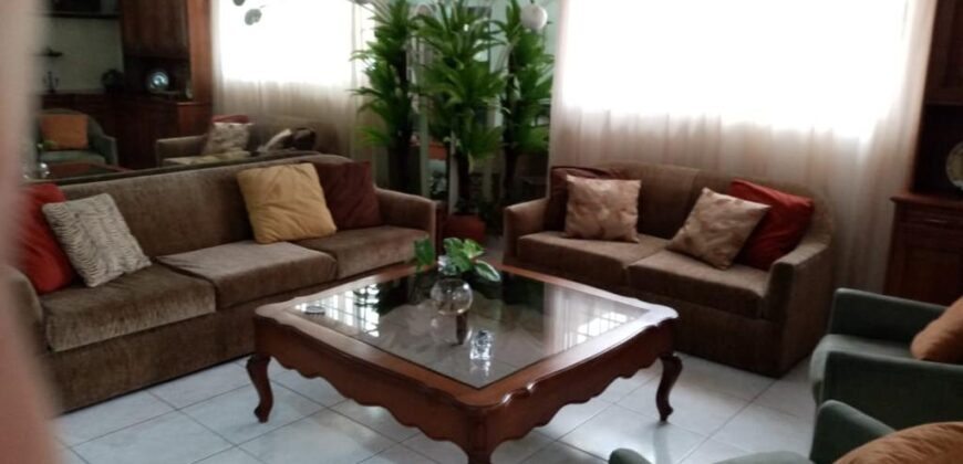 Alquilo en Ceibos Cerca del Colegio Alemán departamento amoblado