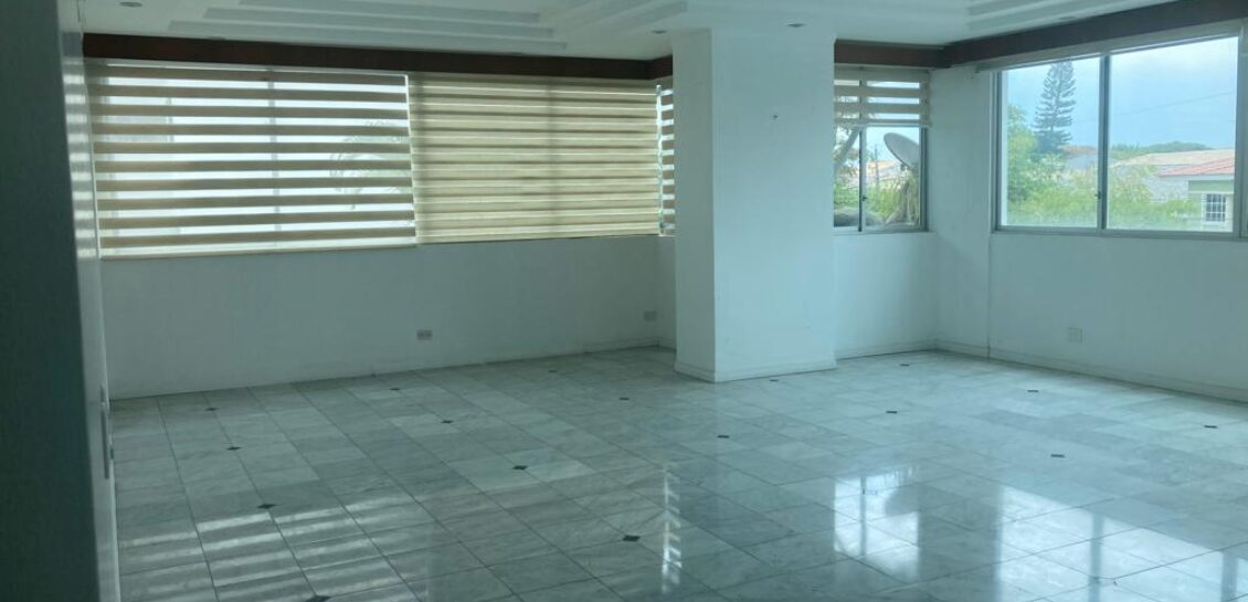 Vendo departamento de oportunidad en Puerto azul  para inversionistas en excelente estado de mucho status, seguridad 24/7, tarjeta para ascensor