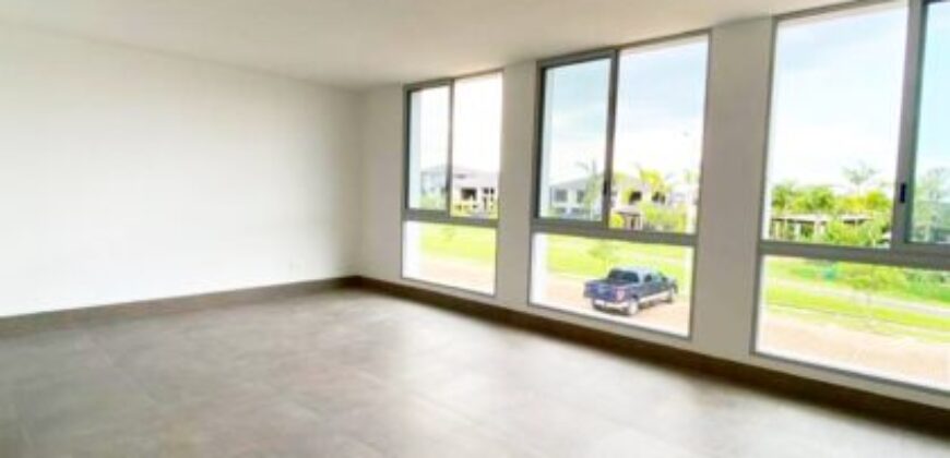 En Venta Departamento de 3 Dorm. de Estreno en Samborondon, Jardines de Parque Magno