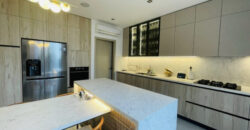 En venta moderna Casa en Urb. Sotileza, via a Samborondon