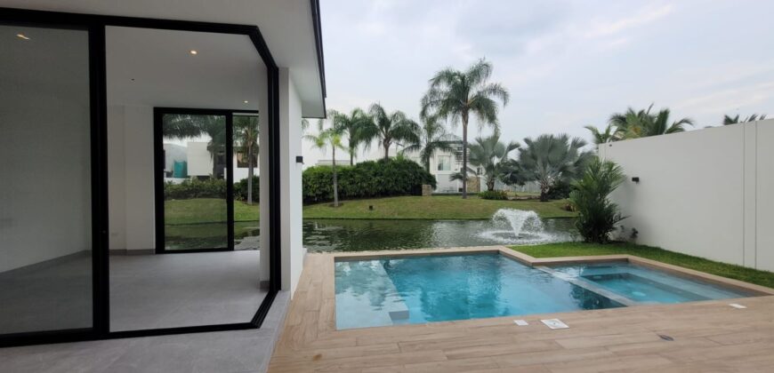 Isla Mocoli en Venta Casa de Estreno Que Da Al Lago