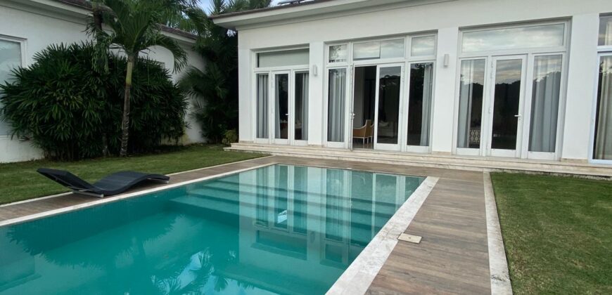 De Lujo en Venta Preciosa Casa de Una Sola Planta