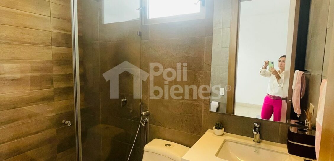 Moderna Casa en Venta o Alquiler Ubicada en Exclusiva Urb de Isla Mocolí