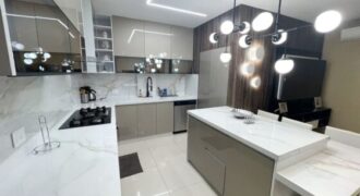 En Venta o Alquiler Moderno Departamento de 2 Dorm. en Torres de La Costa.