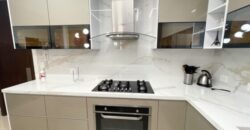 En Venta o Alquiler Moderno Departamento de 2 Dorm. en Torres de La Costa.