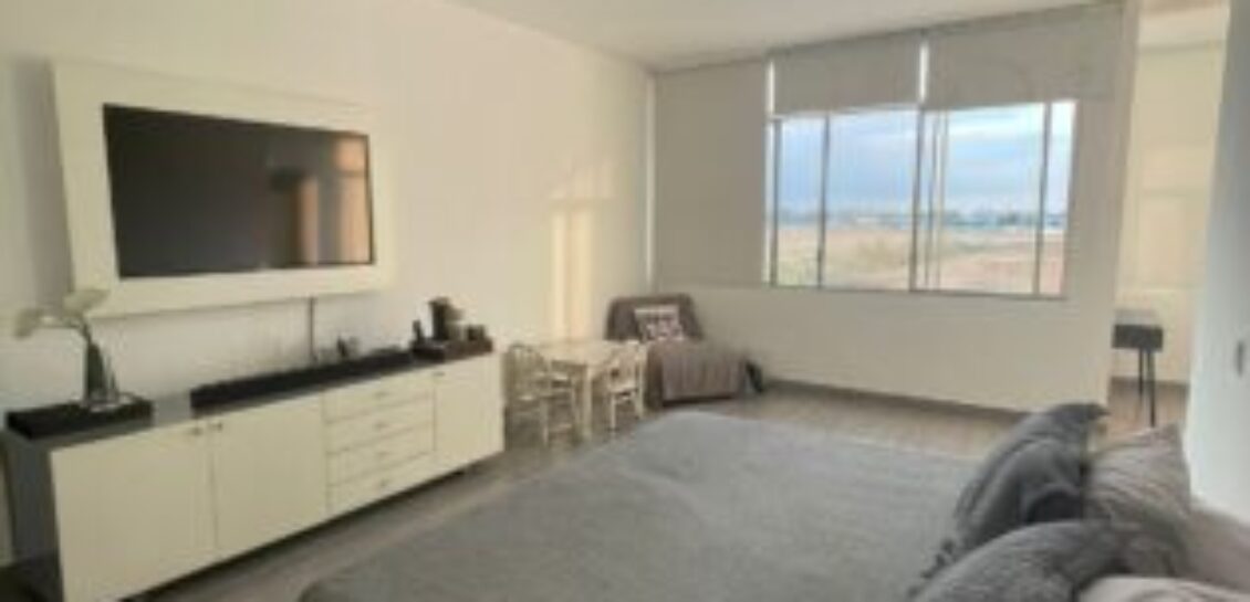 En Venta Moderna Acogedora Casa, 4 Dorm, en Km 8 Via a Samborondon