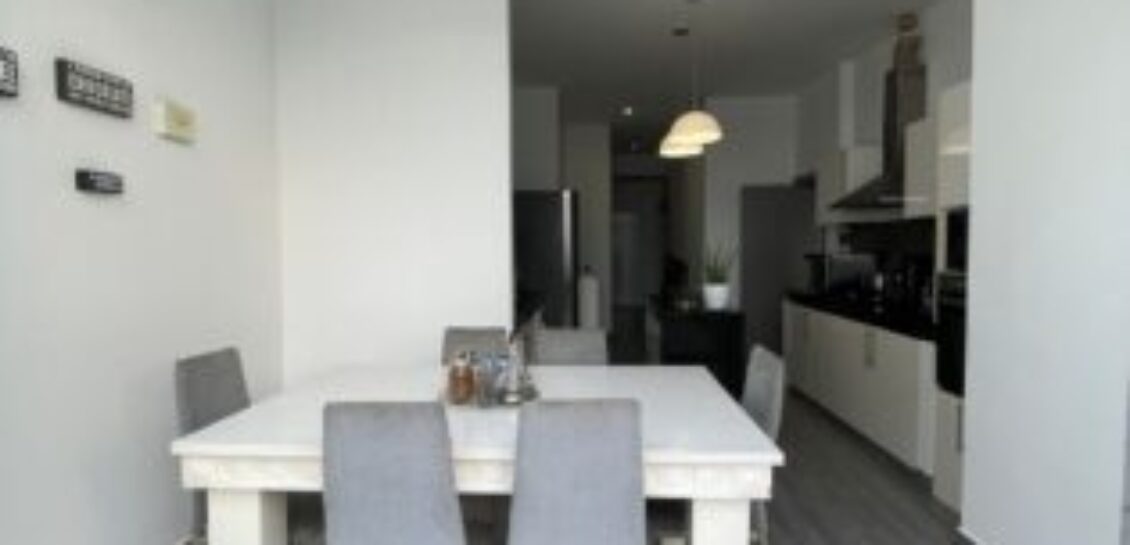 En Venta Moderna Acogedora Casa, 4 Dorm, en Km 8 Via a Samborondon