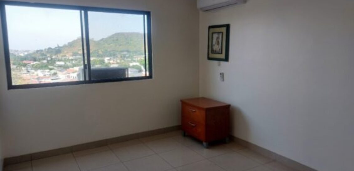 En Venta Departamento de 2 Dorm. en El Sector Olivos