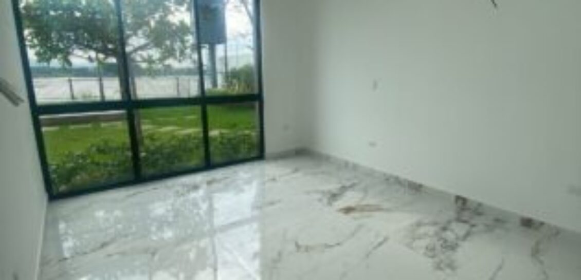 En Venta Departamento Planta Baja con Vista Al Río