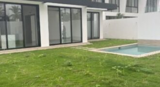 En Venta Hermosa y Moderna Casa de 4 Dorm. en Isla Mocolí