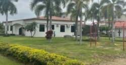 En Venta Casa Moderna de 4 Dorm. en Isla Mocolí