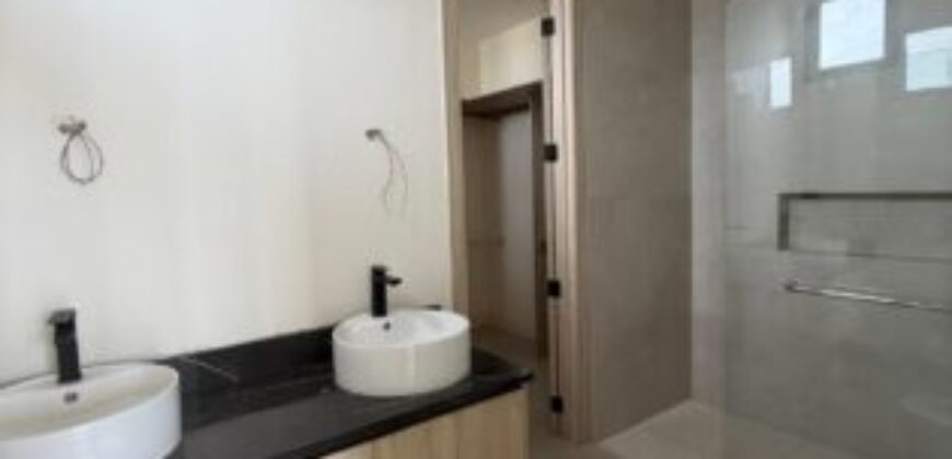 Oportunidad Única en Aires Norte, de Estreno Casa de 4 Dorm.