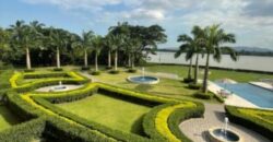 En Alquiler Exclusivo Departamento Full Amoblado de Estreno de Dos Dorm. con Vista Al Rio en Samborondon km 6