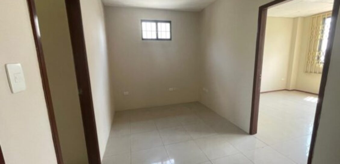 En Alquiler Casa de 3 Dorm, Remodelada y con Vista Al Parque, Urb Matices