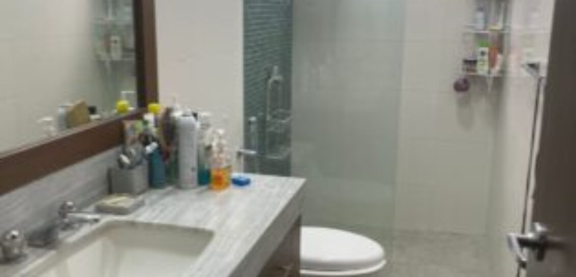 Casa en Venta de 3 Dorm. en Samborondón, Km 2,5, Sector Uees