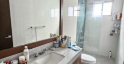 Casa en Venta de 3 Dorm. en Samborondón, Km 2,5, Sector Uees