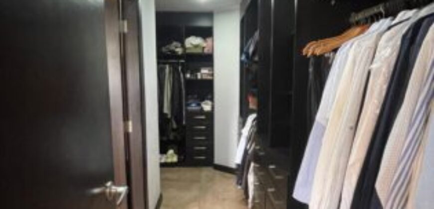 En Venta Elegante Casa de 3 dormitorios en Km 7 vía a Samborondón