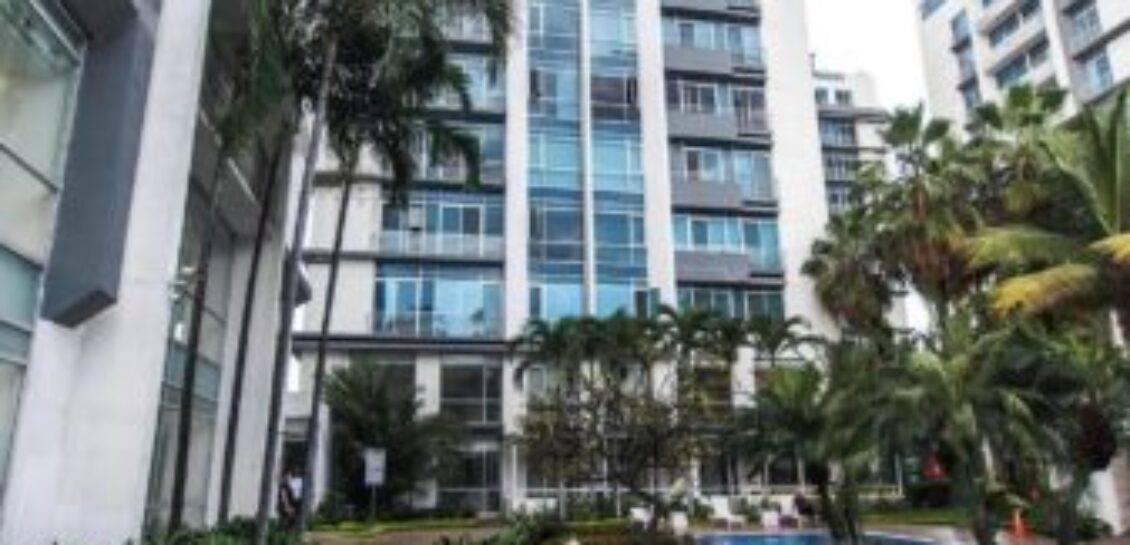 En Venta o Alquiler Departamento Amoblado de 2 dormitorios en Urb. River Towers, Samborondón