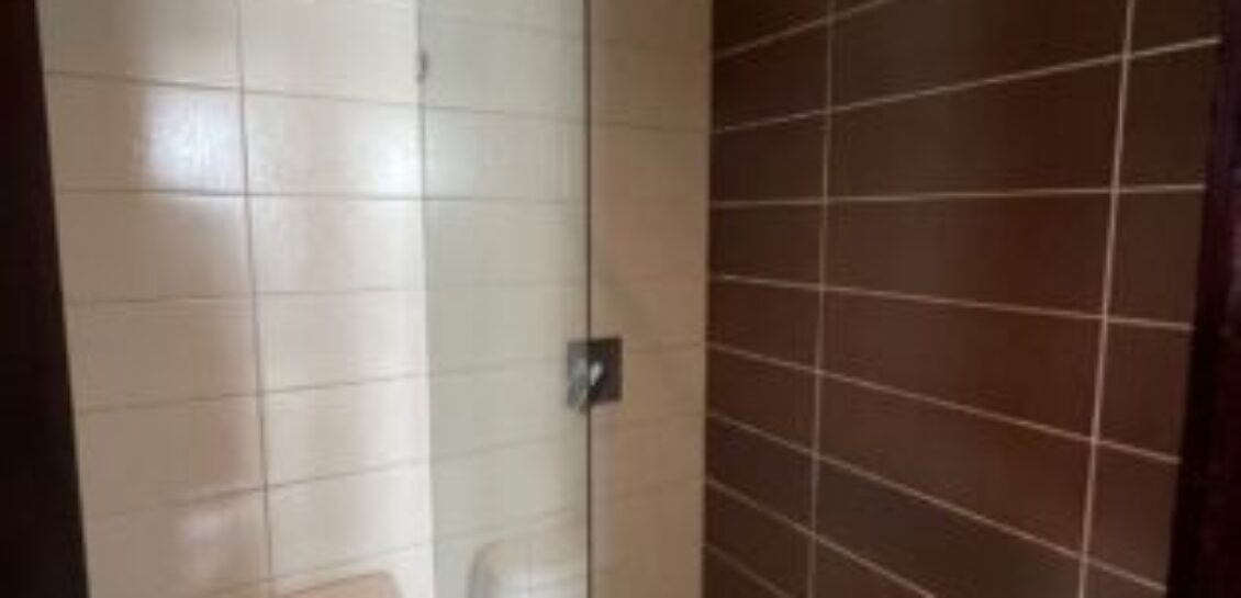 En Venta o Alquiler Departamento Amoblado de 2 dormitorios en Urb. River Towers, Samborondón