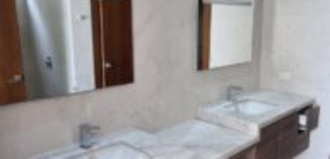 En Venta Departamento de LUJO, 3 dormitorios en Urb. Tennis Club
