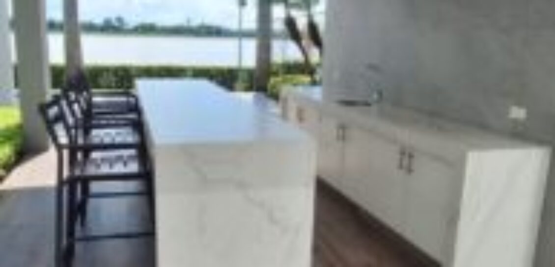 En Venta Departamento de LUJO, 3 dormitorios en Urb. Tennis Club