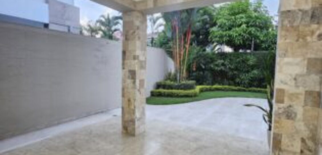 Hermosa casa en venta en Laguna del Sol con Acabados Modernos
