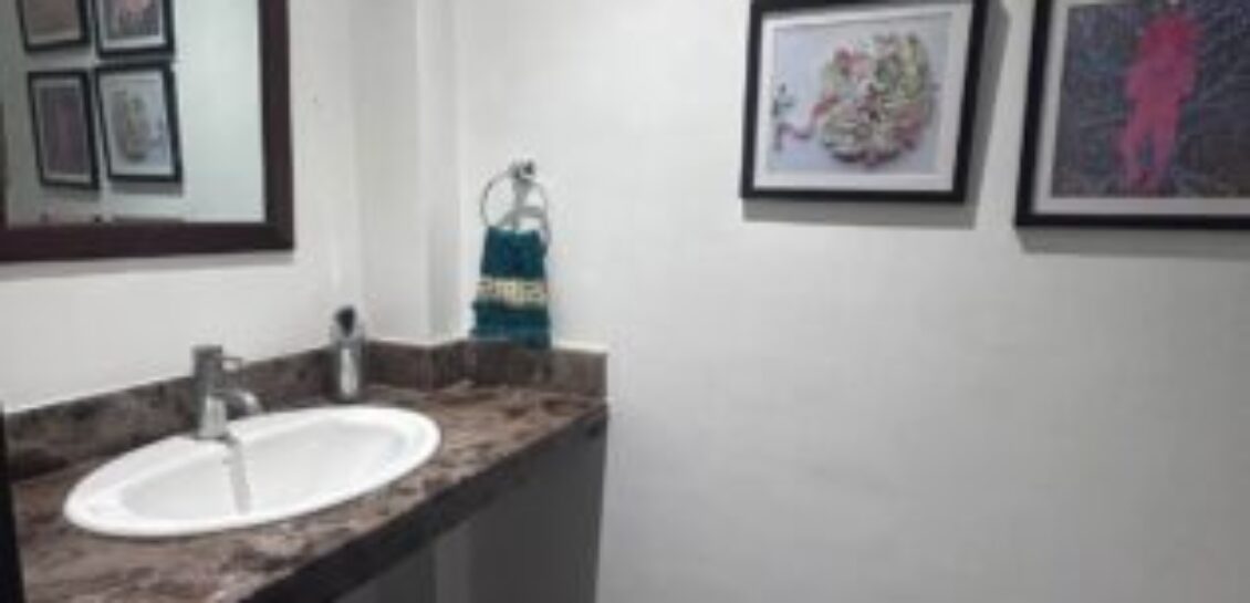 En Venta Casa de 3 dormitorios + Estudio en km. 3.5 Via Samborondon